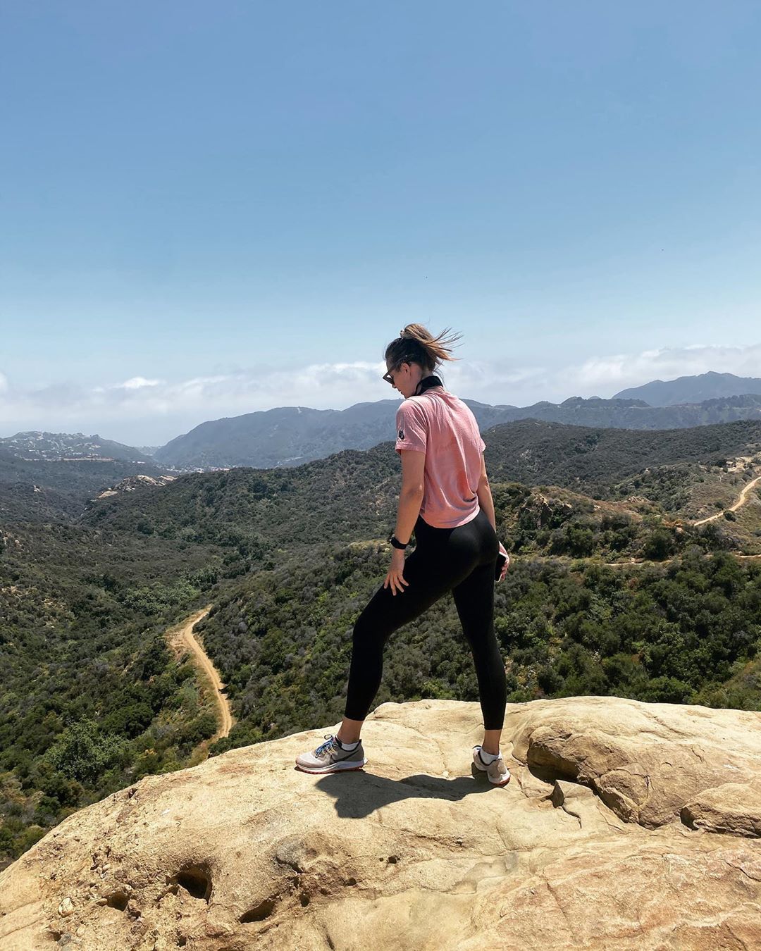 Maria Sharapova - Hiking 🥾’s and a 🐻. I guess it’s the weekend ☀️