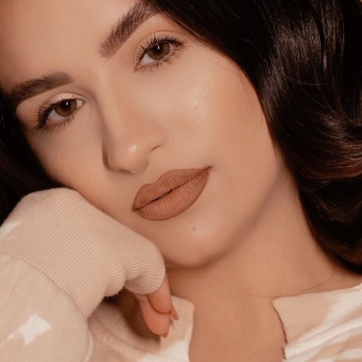 DOSE of COLORS - LIQUID MATTE LIPSTICK TRY-ON FEATURING OUR LIMITED EDITION COFFEE AND CREAM SET ☕️
(INCLUDES: CORK, SAND, SUPERNATURAL & CHOCOLATE WASTED)
.
.
.
*Available 9/1 - 9/30, while supplies...