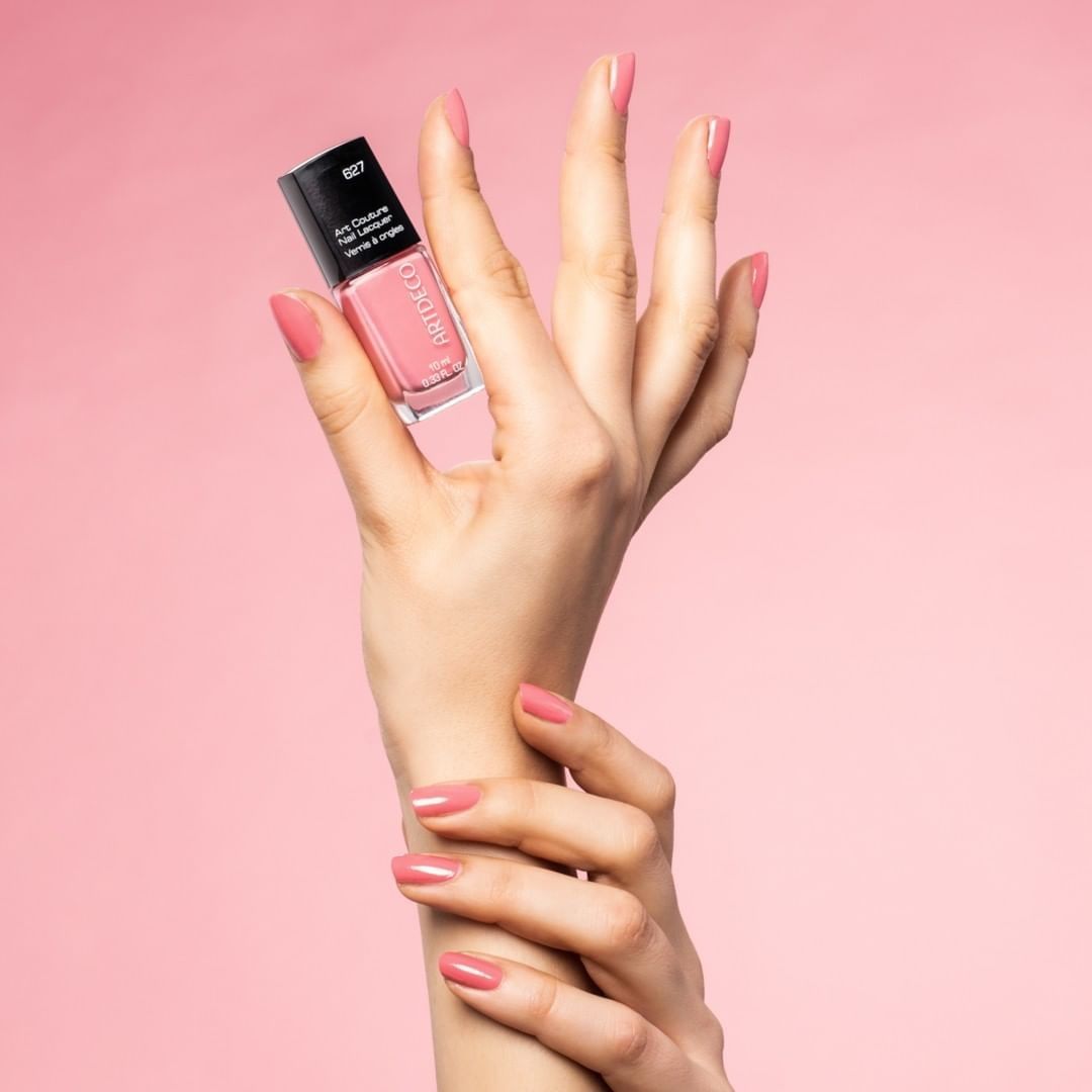 ARTDECO - Pristine Petal. A plush pink that we love to rock for an everyday polished look in the summer: N°627! ⠀⠀⠀⠀⠀⠀⠀⠀⠀
⠀⠀⠀⠀⠀⠀⠀⠀⠀
#artdecocosmetics #summernails #nails #nailaddict ⠀⠀⠀⠀⠀⠀⠀⠀⠀
#nailsta...