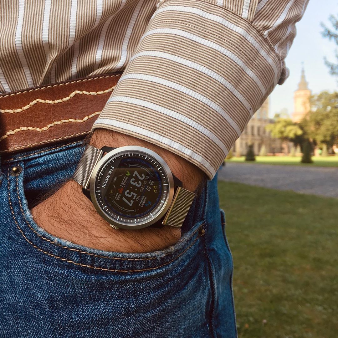 Супер Наручні Годинники - Чоловічий Smart годинник ⌚️ ECG Watch N58 Prime🔥
⠀
✔️Японський механізм
✔️Яскравий різнокольоровий сенсорний екран
✔️Мінеральне скло
✔️Водостійкість 3 АТМ
✔️Металевый...