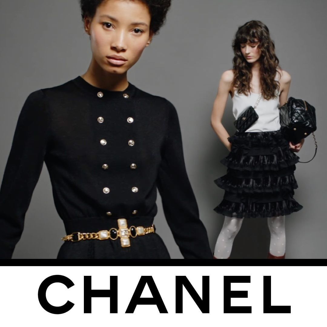 CHANEL - The CHANEL Fall-Winter 2020/21 looks are defined by a freedom of movement. 
The Ready-to-Wear collection is now in boutiques.

Video by Guillaume Delaperriere.

#CHANELFallWinter #CHANEL @Le1...