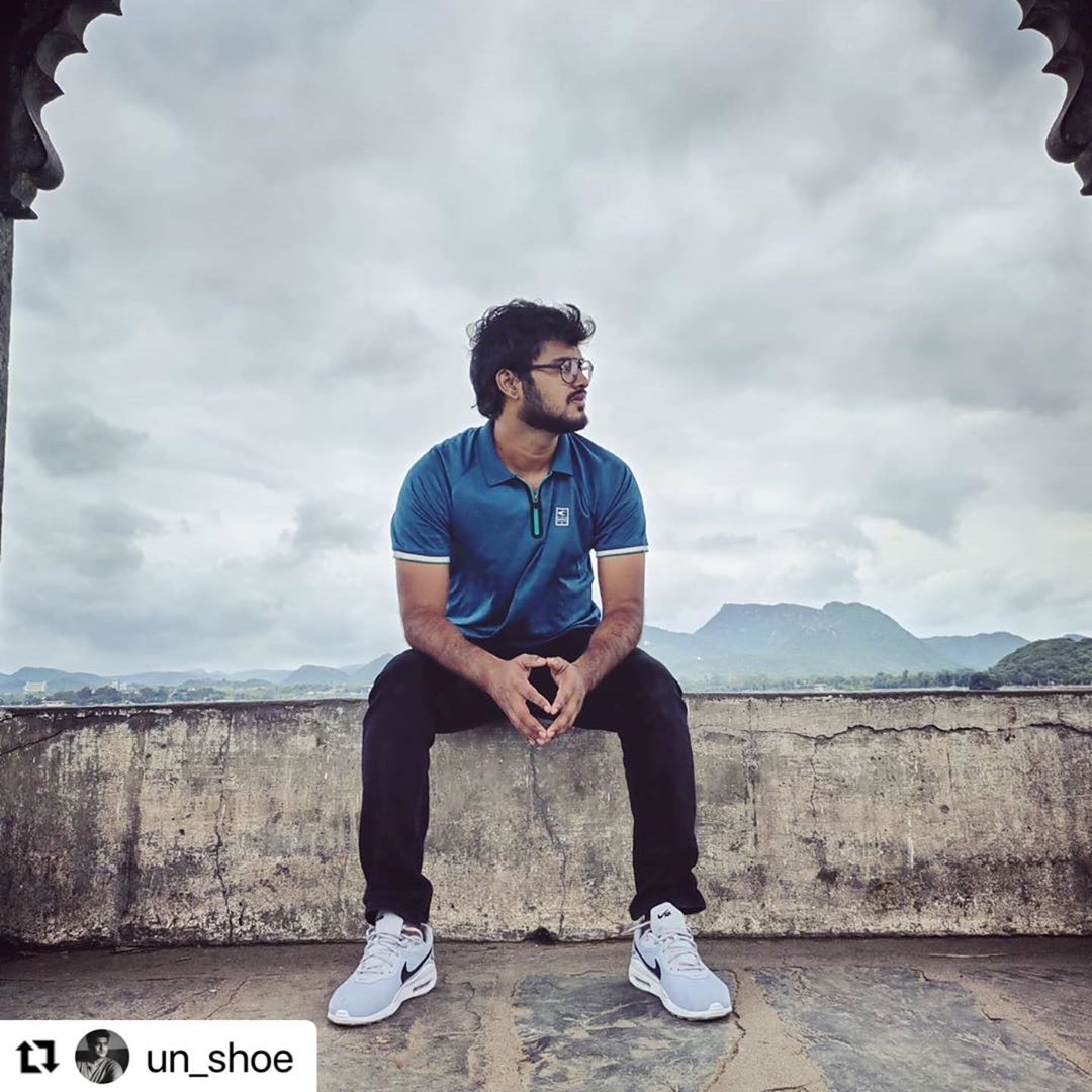 AJIO. com - Rain-laden clouds and a bright blue AJIO.com tee make @un_shoe look like a monsoon poster boy. “I’d rather be unique than stand in line to be boring,” he says.
.
.
Shop the season’s best a...