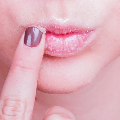 Интернет-магазин Pudra.ru - Вступайте в борьбу за идеальные губы 💋
⠀
Наши губы весьма уязвимое место, поскольку их кожа теряет влагу в 5 раз быстрее и обделена сальными железами.
⠀
Это приводит к сухо...
