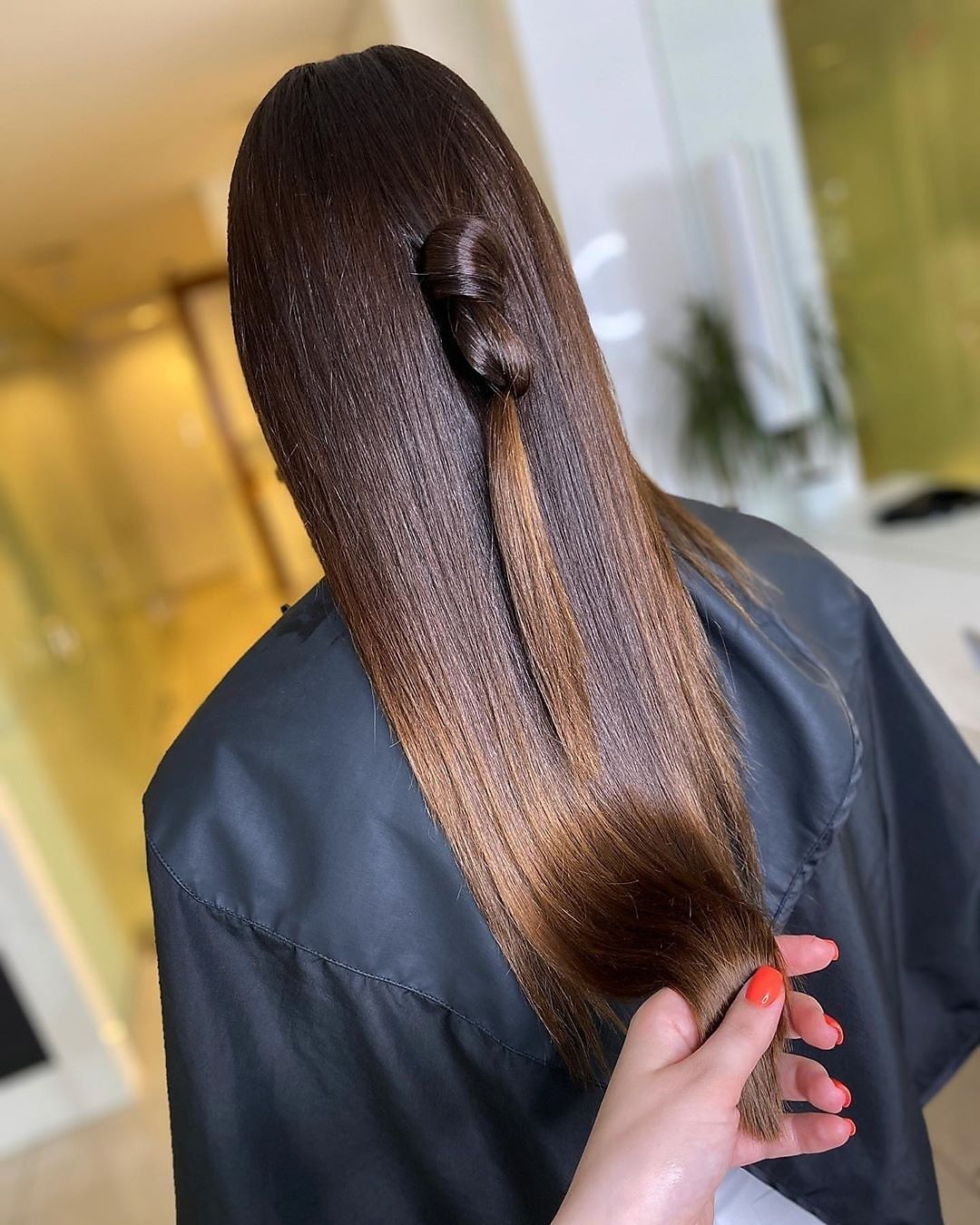 Schwarzkopf Professional - Hey smooth talker 👌 Colour via @vigo666 with #IGORA
#IGORAROYAL #brunette #caramelhair #beautifulhair #hairartist #hairinspo #hairstyle #sharingiscaring #apassionforhair