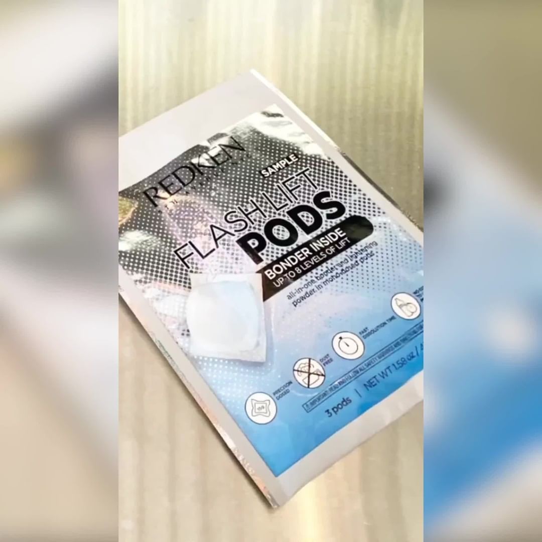 Redken - "How do the Pods dissolve?" ➡️ "What ratio of developer do I use?" ➡️ "Why do I need these?"You asked and we're here to answer. 
 
🆕 Flash Lift Pods Bonder Inside are enclosed in a conditioni...