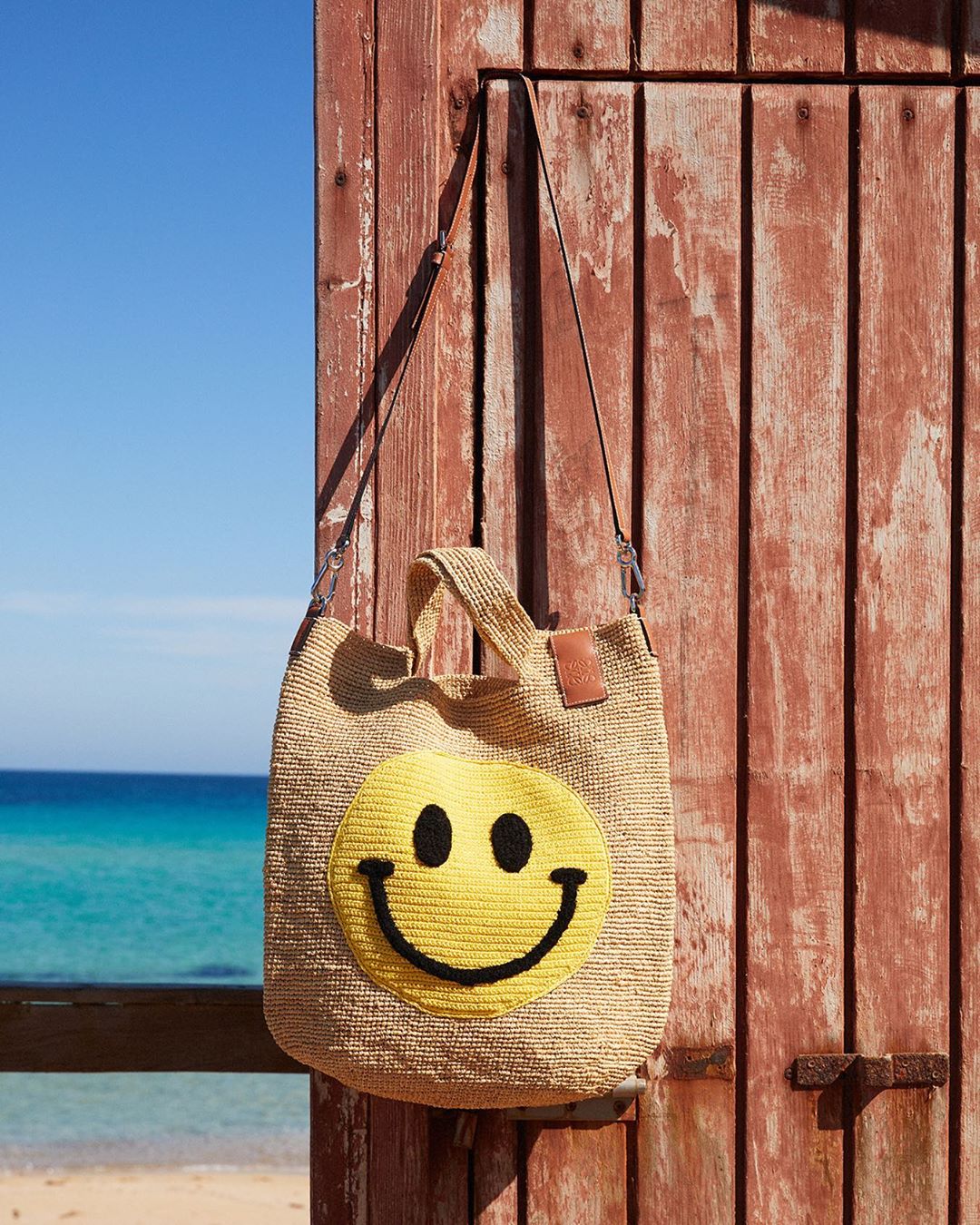 LOEWE - LOEWE Paula’s Ibiza 2020 accessories featuring Smiley®.

See the full collection on loewe.com

Photography @RosieHarrietEllis

#LOEWE #LOEWEpaulas

LOEWE will be donating 40 euros for every pr...