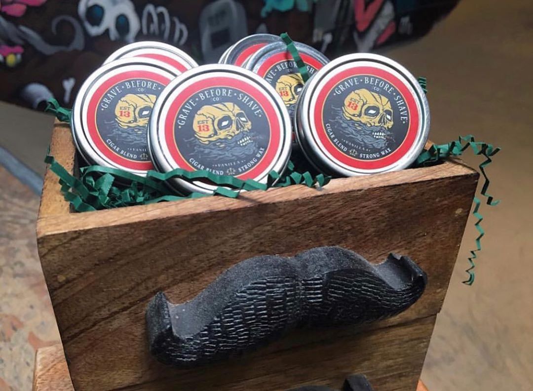 wayne bailey - Cigar Blend Strong Hold- hand poured, 1oz tin with a rich Cigar scent with Vanilla after notes. A top seller ✔️
—
GRAVEBEFORESHAVE.COM
—
#Fisticuffs #FisticuffsMustacheWax #FMW #strongh...