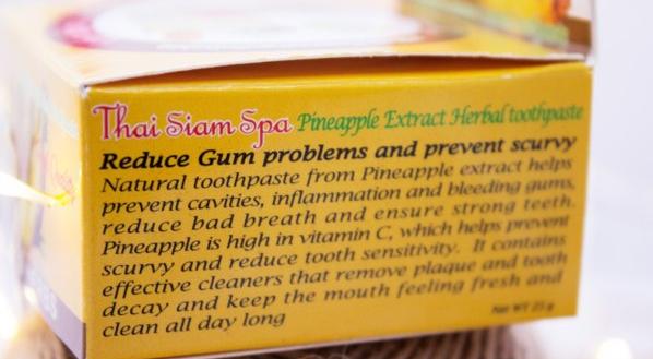 Зубная паста Thai Siam Spa Pineapple Extract Herbal Toothpaste фото