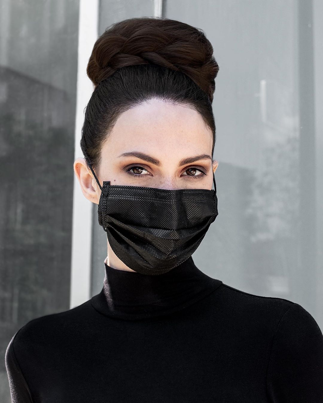 Syoss - Looking for mask-ready #officehairstyles? 👀 We’ve got you covered! Check out this braided updo w/ #Syoss Salonplex Hairspray. #SyossBackToBusiness #CONFIDENTtogether
.
.
.
#LOOKGOODtogether #L...