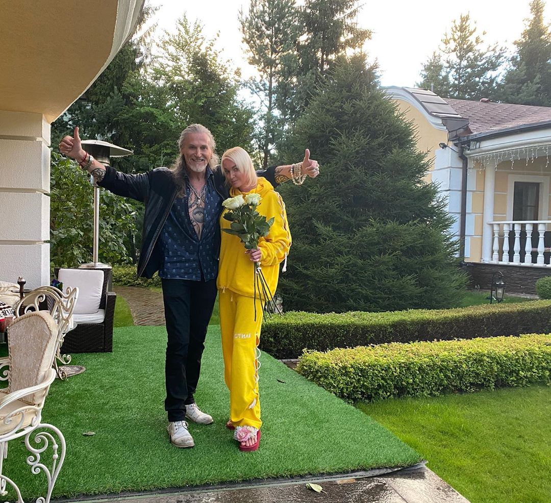 Анастасия Волочкова - Мой волшебный ДРУГ у меня в гостях!!!😊 Никита @instadzhigurda  Нашей дружбе не одно десятилетие! И мы этой дружбой дорожим и всегда поддерживаем друг друга.👍 #анастасияволоч...