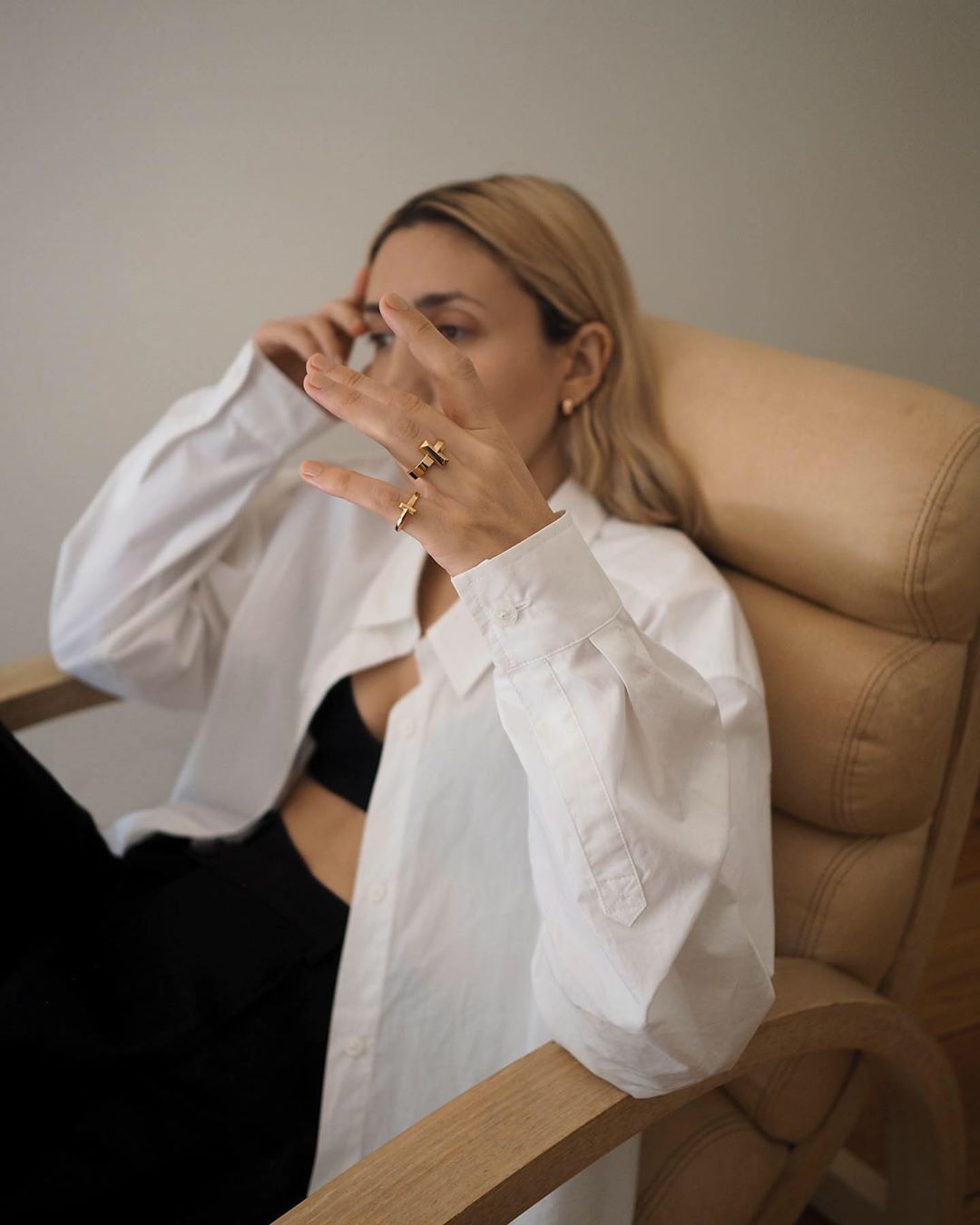 J BRAND - @angelafink relaxing in the Palmer Relaxed Button Down 🤍 #inmyjbrand