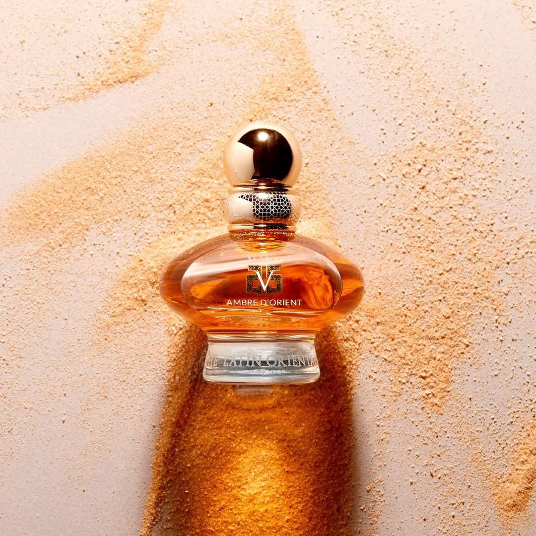 eisenbergparis - Step into a world of faraway encounters and seductive romance.⁠
⁠
Whisper ‘come closer’ with Ambre d’Orient, a beguiling oriental from EISENBERG.⁠
⁠
#LesOrientauxLatins #Perfumes #EIS...