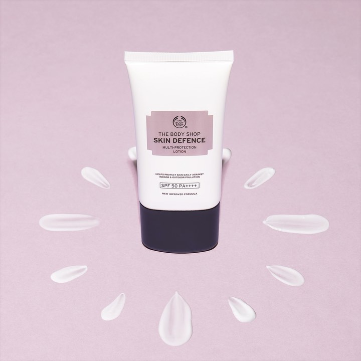 The Body Shop India - MYTH: I only need to apply sunscreen when I go out​

FACT:  Our glass windows don't protect us against all UV rays equally and hence, wearing sunscreen at home is important.​

Ou...