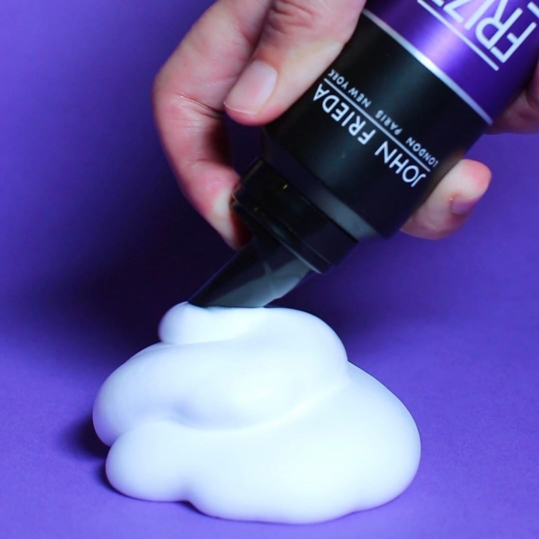 John Frieda US - Sound on 🔈 to hear the sound of a frizz-fighting, curl-defining mousse in action!

#FrizzEase #Mousse #CurlyHair #OddlySatisfying #OddlySatisfyingVideo #VisualAsmr #Mesmerizing #Asmr...