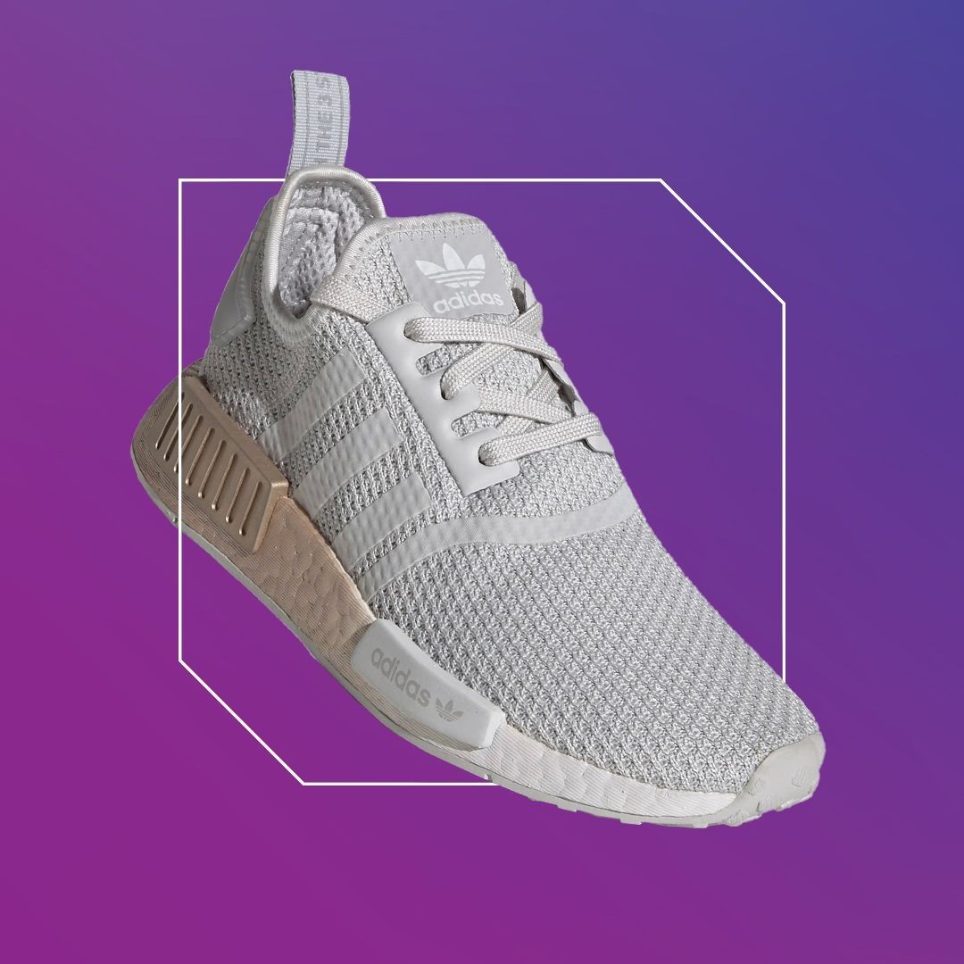 AW LAB Singapore 👟 - Metallic colour-fade midsoles bling out the comfortable Adidas NMD for women. ⠀
⠀
#awlabsg #playwithstyle #adidas