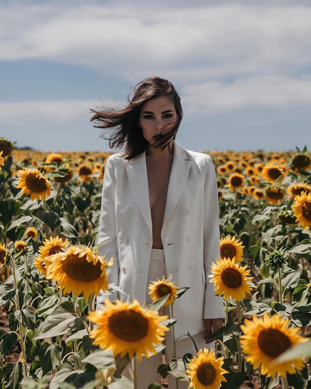 KARINA NIGAY - My fav pictures 🌼
Next @jacquemus show 🌼
Photographer: @lyubovtreygo