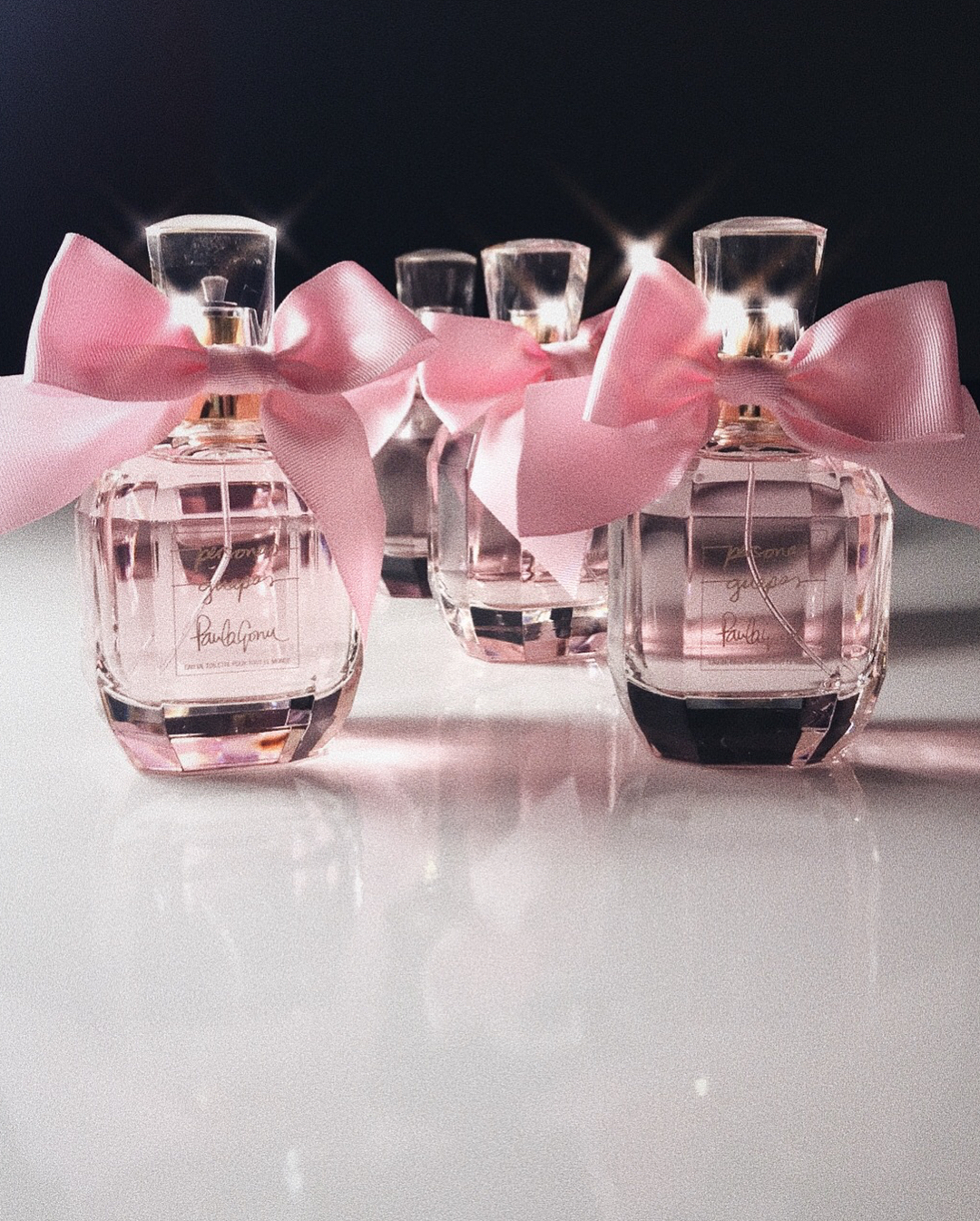 Magasalfa - 🎀¿Cuantas #PersonasGuapas vendréis el próximo jueves para ver a @paulagonu en @druni_perfumerias Pelai (#Barcelona)? 💖 El lunes 19 ya podréis ir a buscar vuestros pases/pulseras a la tiend...