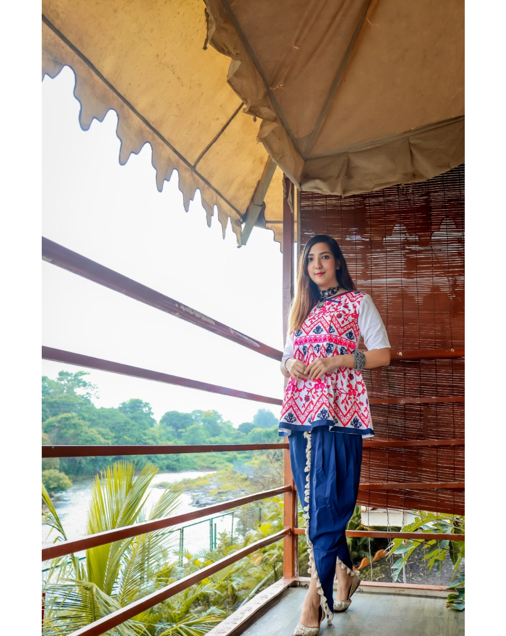 Mirraw - @brindaashah looks amazing in the white kedia & tulip pants set with traditional motifs.⁣
Get ready for #navratri celebration with @mirraw.⁣
Check out out navratri collection.⁣
Product ID:320...