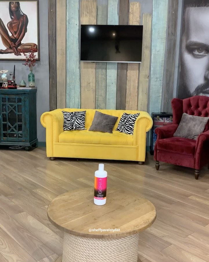 Schwarzkopf Professional - 📢 Есть теория, что руки талантливого парикмахера заряжены магической силой, способной превращать в красоту все, до чего они дотрагиваются. А некоторые из вас, помимо пари...