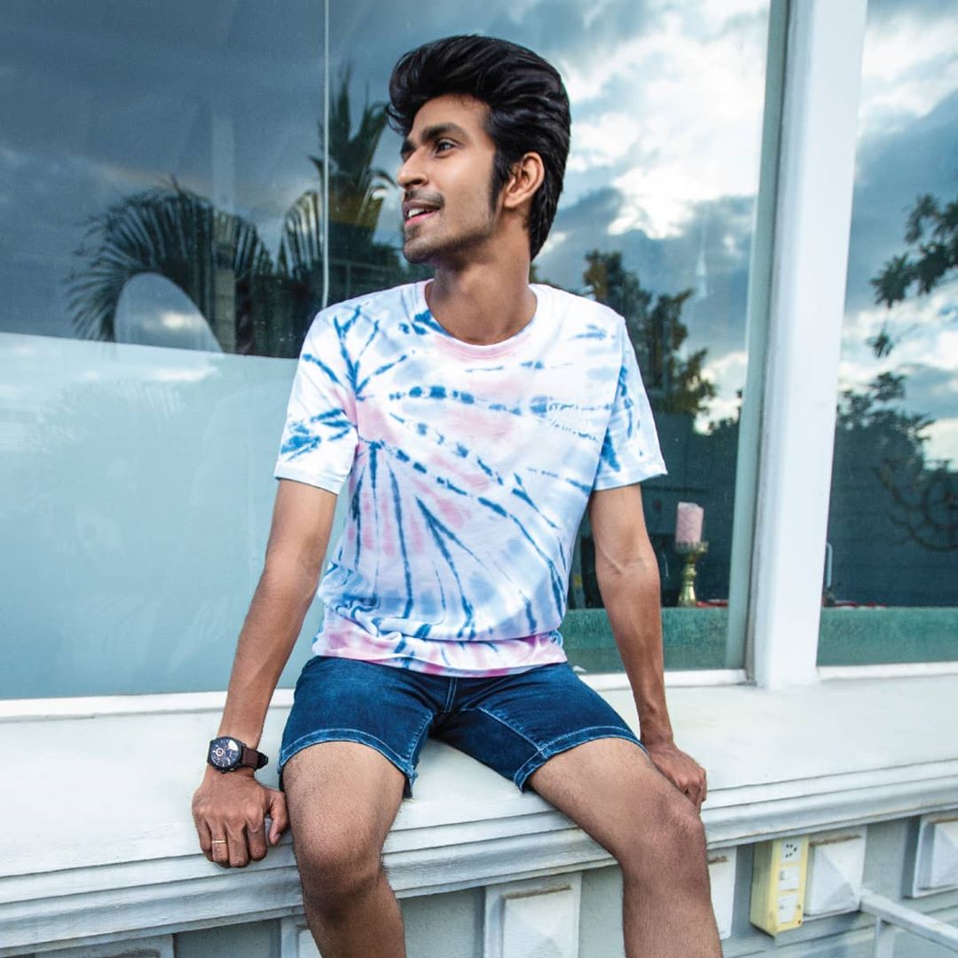 Lifestyle Store - Fill your life with cool colors in these summer-washed, denim blue shorts and tie and dye tees by Bossini from lifestyle!
.
Tap on the image to SHOP NOW or visit your nearest Lifesty...