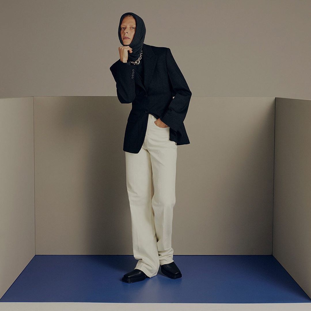 MATCHESFASHION Woman - For all your work-from-home style needs, look to @acnestudios’ directional tailoring and @lemaire_official’s wide-leg denim.
Tap the link in bio to discover more.
📸 @liamwarwick...