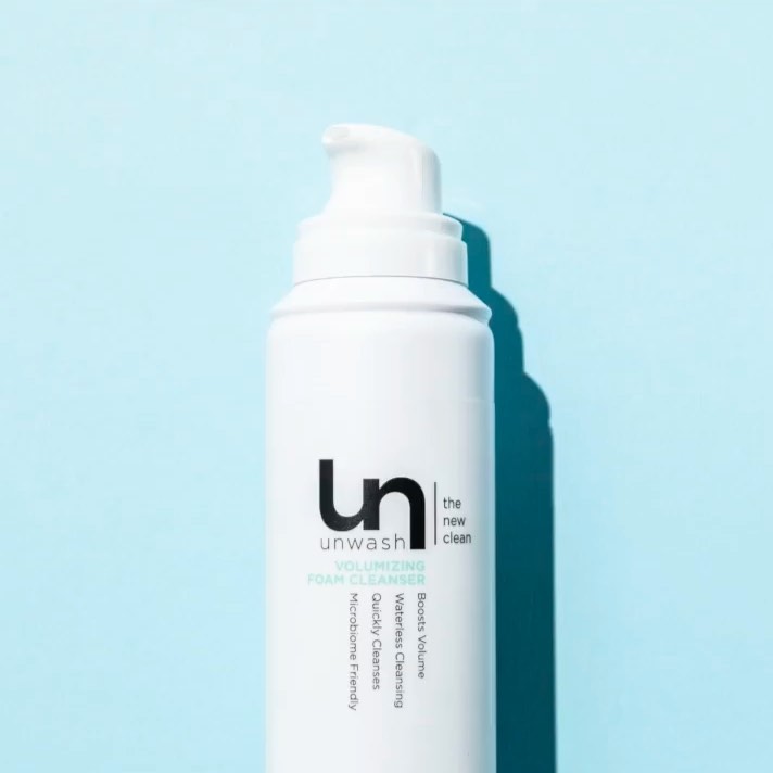 Unwash - Clean Haircare - The NEW clean haircare that you NEED! 🤩 A couple reasons why our Volumizing Dry Cleanser foam is where it's at:⁠⠀
⁠⠀
☀️ absorbs oil & adds volume⁠⠀
☀️ only uses healthy, nour...