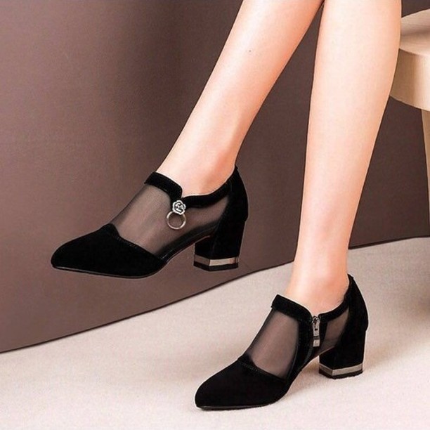 BERRYLOOK.COM - Chunky heel mesh single shoes
US$23.95
🔍Search:234878