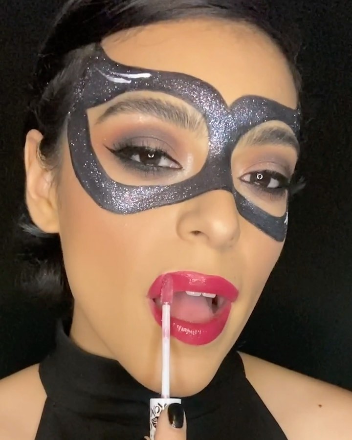 NYX Professional Makeup - Meow, this look is just purrrfect 😻 Counting down the hours until #DCFanDome tomorrow ❤️ To celebrate this fan-first global event, we're pullin' out some of the looks from ou... NYX Professional Makeup - Meow, this look is just purrrfect 😻 Counting down the hours until #DCFanDome tomorrow ❤️ To celebrate this fan-first global event, we're pullin' out some of the looks from ou...