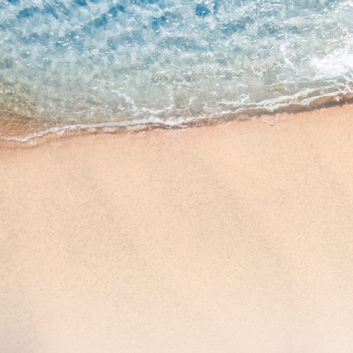 ALDO COPPOLA - ~FILTRO AQUAMARE~ 
Protegge dai raggi ultravioletti, dal sale, dal vento e dal cloro. Leggero e invisibile.
~OLIO AQUAMARE~
Protezione e nutrimento senza untuosità e potenzia la sua azi...