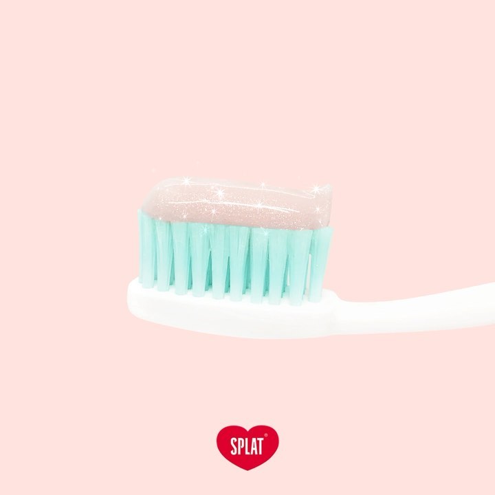 SPLAT - Вы часто спрашиваете у нас, что добавляет волшебного блеска в пасты SPLAT LOVE и WONDER WHITE? Это не микропластик, ведь мы любим природу и заботимся о ней 💚
⠀
Мерцание пасте придаёт кандурин....