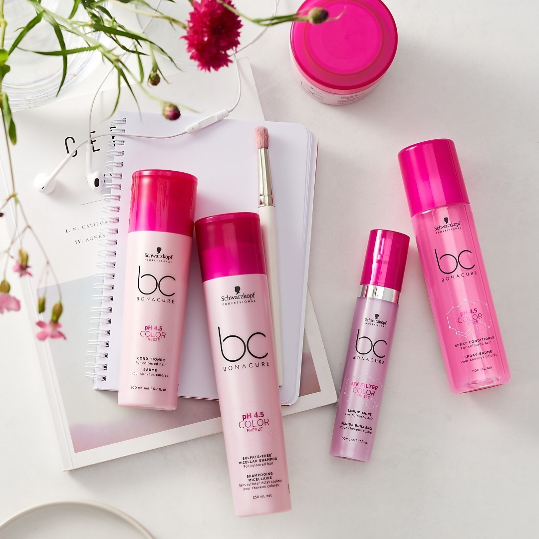 Schwarzkopf Professional - Salons are open! Have you managed
to visit your hairdresser yet? 🙏

Keep your new colour fresher for
longer with our #BCBonacure pH 4.5
#ColorFreeze range – it freezes
colou...