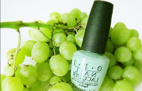 A uva verde? OPI Nail Lacquer B44 