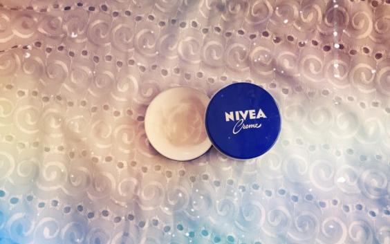 Универсальный увлажняющий крем NIVEA Creme фото