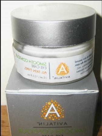 Avitalin Smooth Contour Eye Care crema primeras arrugas de la piel alrededor de los ojos - reseña