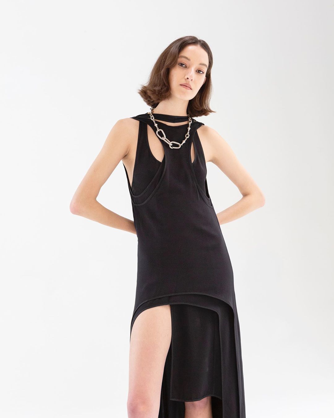 A N T O N I O L I . E U - Chain @partsof4 @anndemeulemeester_official