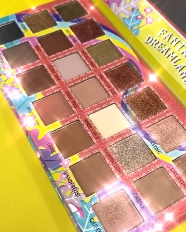 J. Cat Beauty - Take Me Away Eyeshadow Palettes are sooo dreamy & only $13.99🌟
.
.
.
#jcat #jcatbeauty #eyeshadow #takemeawayeyeshadowpalette #eyes #beauty #makeup #eyelooks #instabeauty #makeupdolls...