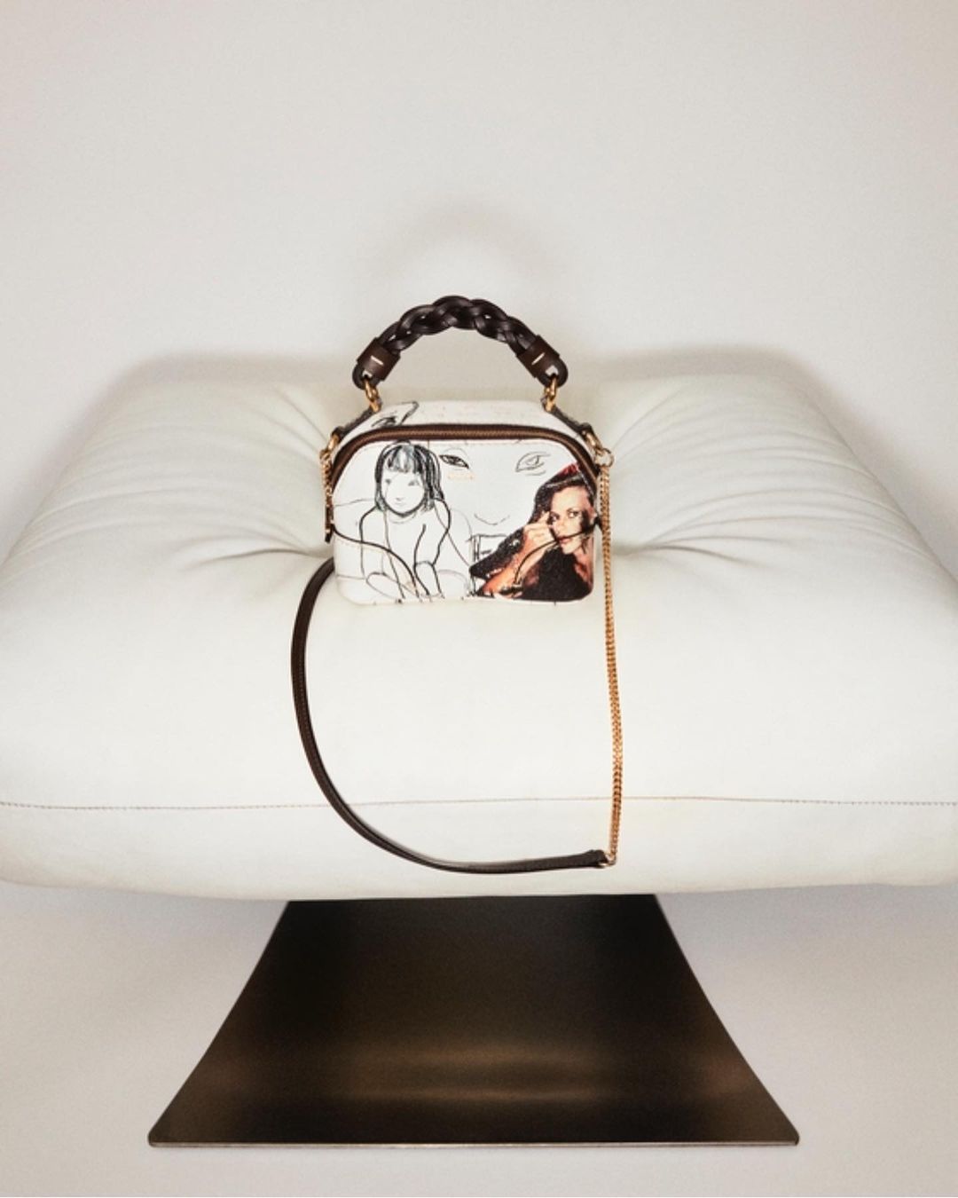 Chloé - Carry the Daria mini chain bag or small Darryl bag featuring original illustrations from Rita Ackerman as though an artwork accompanying you through your days.

The Daria Mini Chain bag is no...