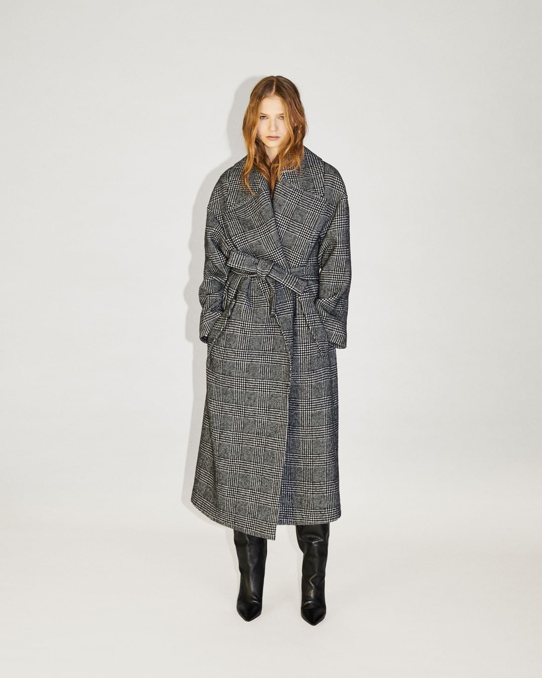 Rochas Paris - COAT SEASON

In Store Now

Colder days are looming.  Wrap yourself in the chic coat of the #Rochas Pre-Fall 20 collection

⁣#PreFall20 #RochasPreFall20 #alessandrodellacqua