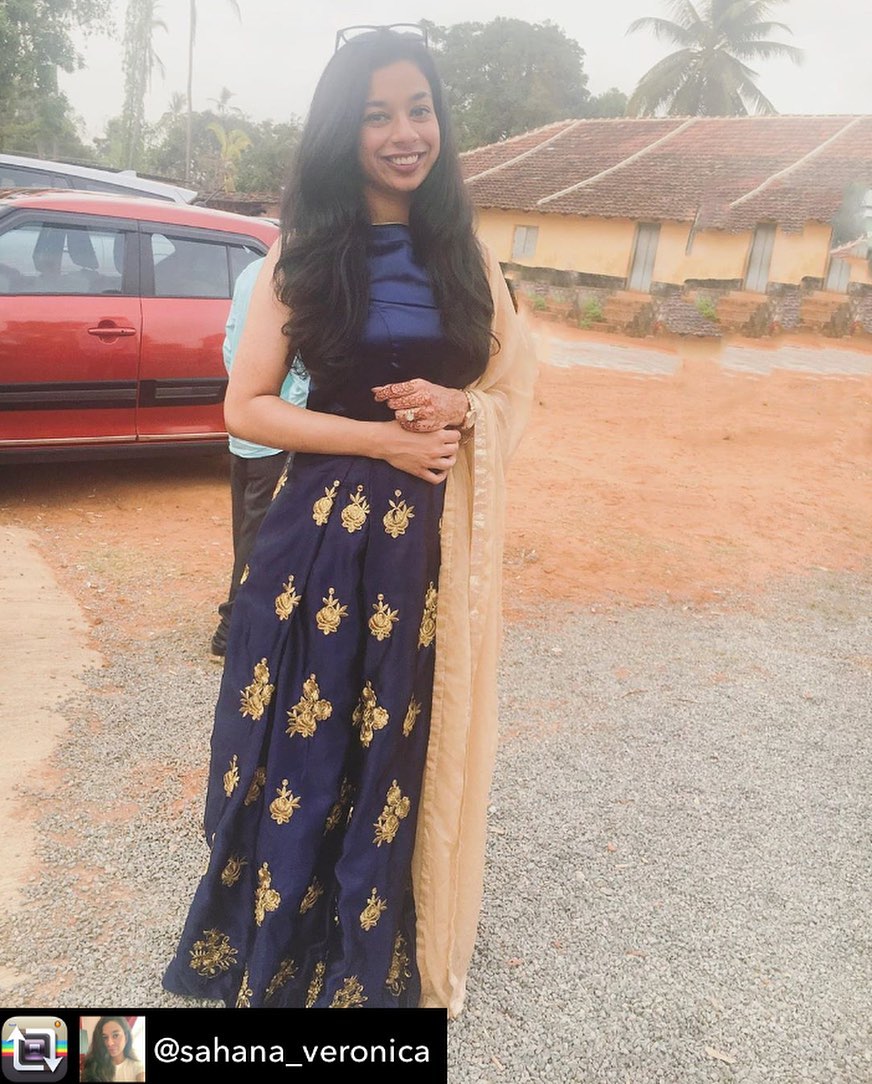 Mirraw - @sahana_veronica looks gorgeous in the dark blue embroidered lehenga.
Check out our #navratri lehenga collection in @mirraw.
Similar product ID:3015077
Shop now.
.
.

#lehenga #lehengas #lehe...