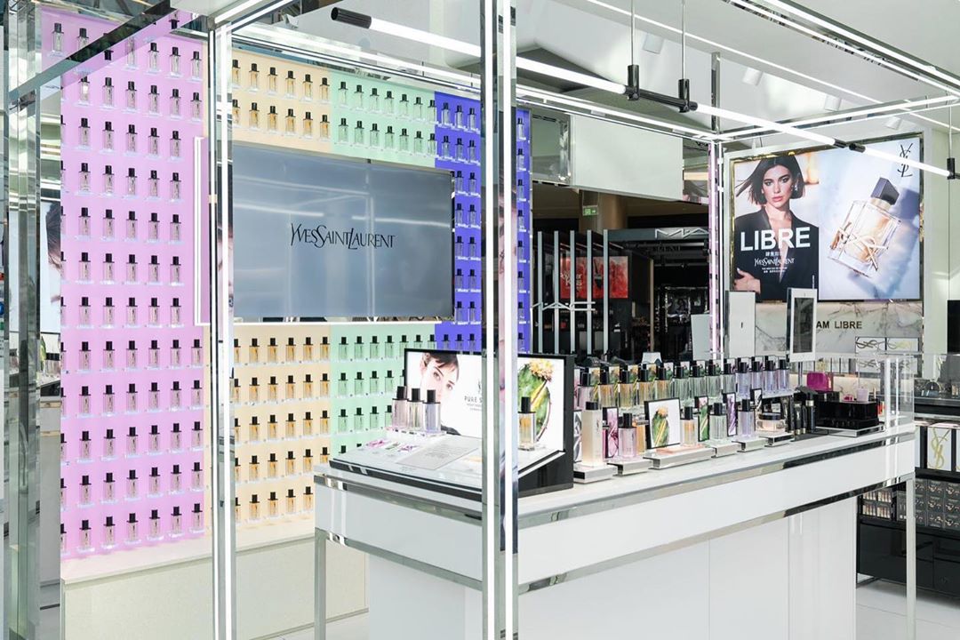 YSL Beauty Official - The YSL Beauté PURE SHOTS pop-up at Haitang Bay Duty Free Shopping Complex is pushing the boundaries, to catalyse a positive change towards more sustainable retailtainment.  FSC...