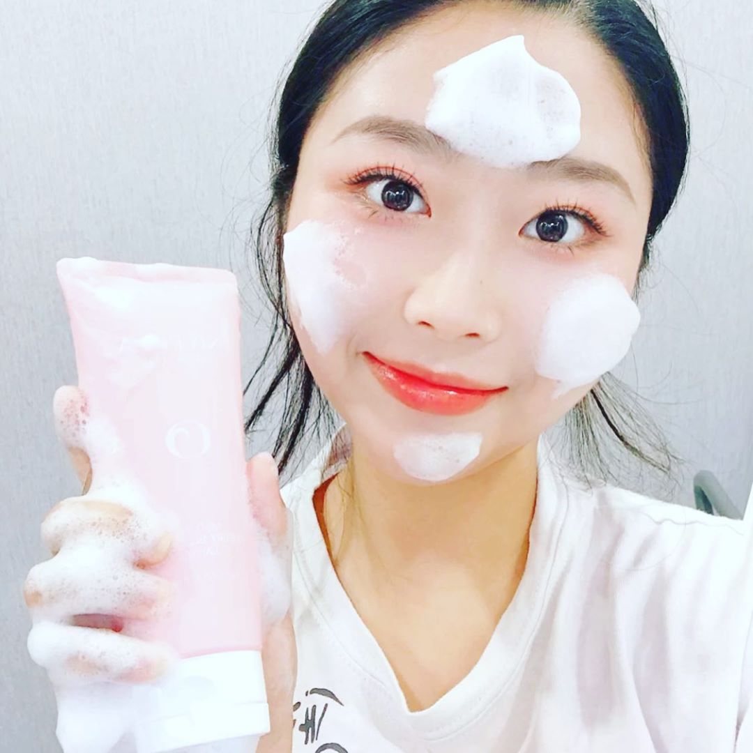 NIVEOLA - #niveola#cleanser#니베올라#클렌져#纽欧拉#洗面奶#chokchok#촉촉#cosmetic#화장품#korea#韩国