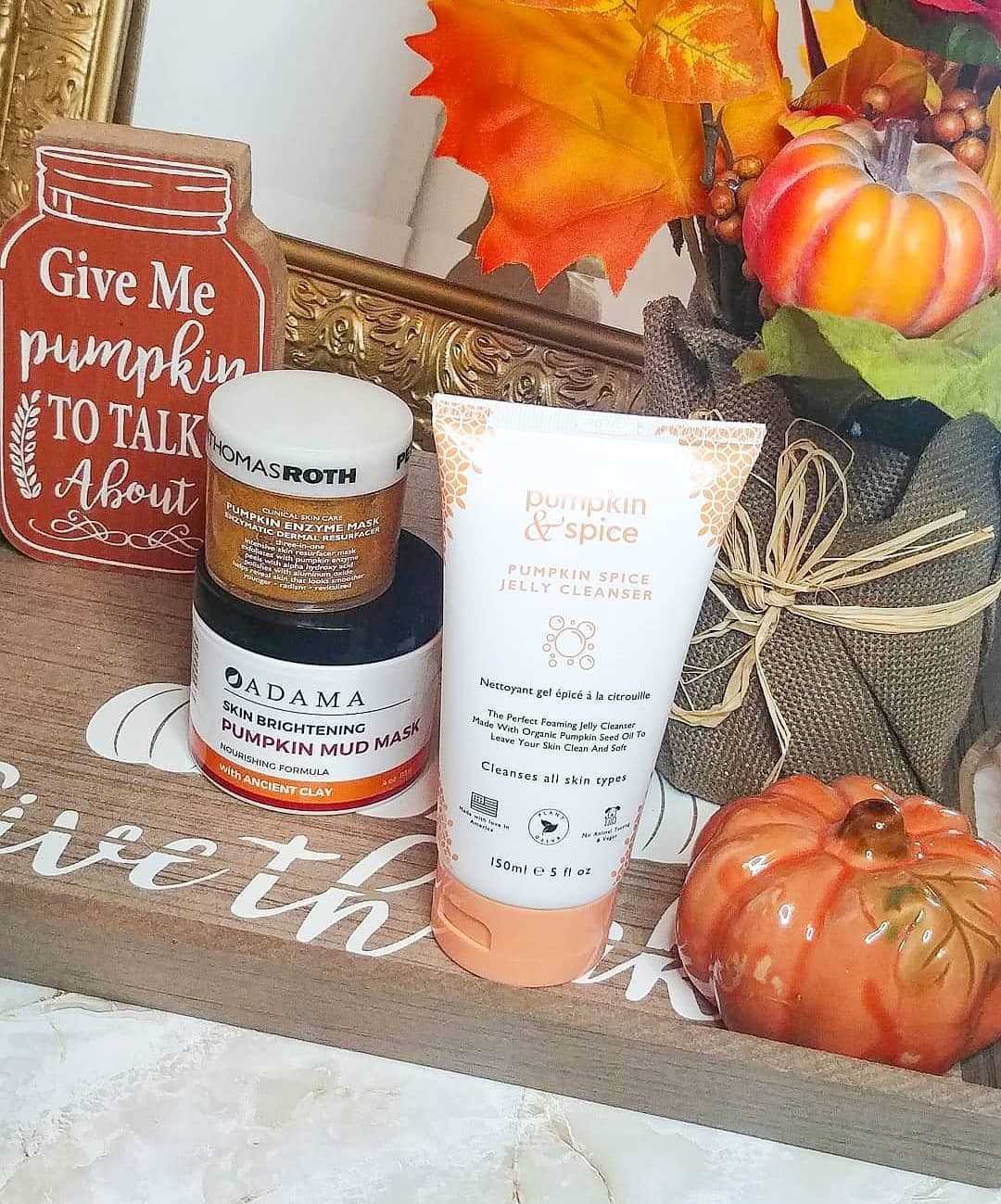 zion health - “Well it's officially FALL time, yay for pumpkin season, sweaters and coziness. Sharing some "early" #friyayfaves fall favorites” - @lexlovesmakeup_
📸: @lexlovesmakeup_
---
What are some...