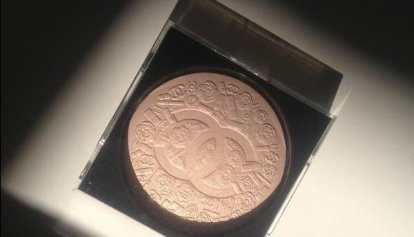 Chanel Poudre Signataire De Chanel Illuminating Powder - Poudre хайлайтер - avis