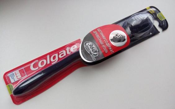 Чёрная зубная щётка для более тщательного очищения! - отзыв
