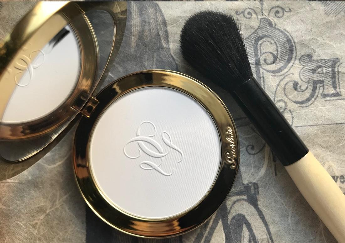 Универсальная матирующая компактная пудра Guerlain Ladies in all climates. Добро пожаловать в прошлое9 fd5590_lbox.jpg
