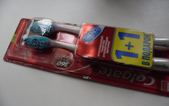 Зубная щетка, которая меня удивила в гостях и я сразу же купила себе. (фото) - отзыв