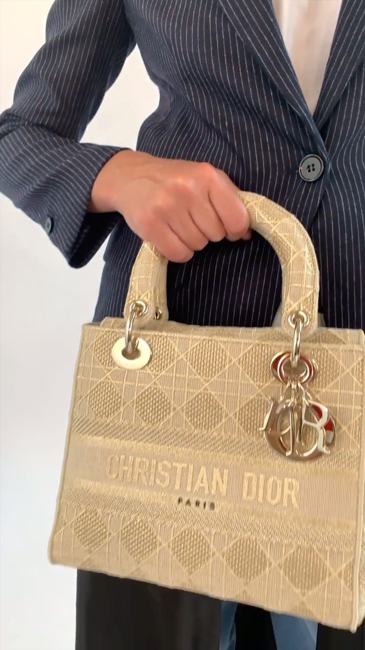 Harrods - We’ll always have Paris – and croissants, and @chanelofficial… After all, dressing à la Parisienne is a state of mind. Vive la #PFW!

Featured brands: @alessandrarich, @balenciaga, @chanelof...