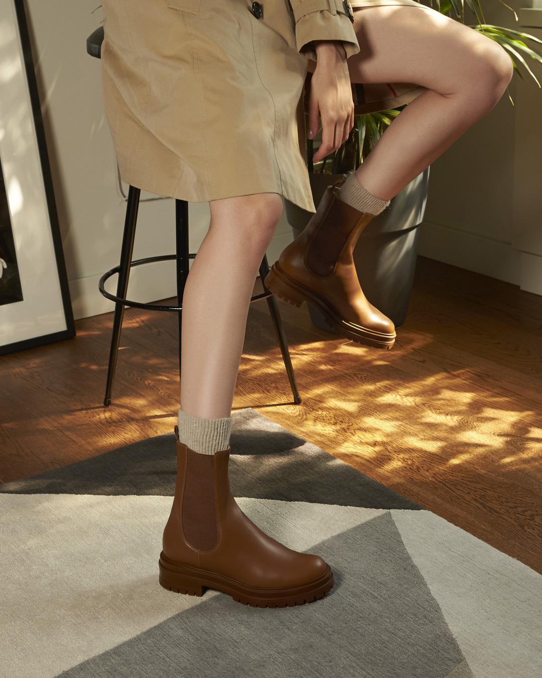 Gianvito Rossi - Channeling expertise and exclusivity with the Chester Chelsea boot in tan.
#GianvitoBoots
#GianvitoRossi
#GianvitoFW20