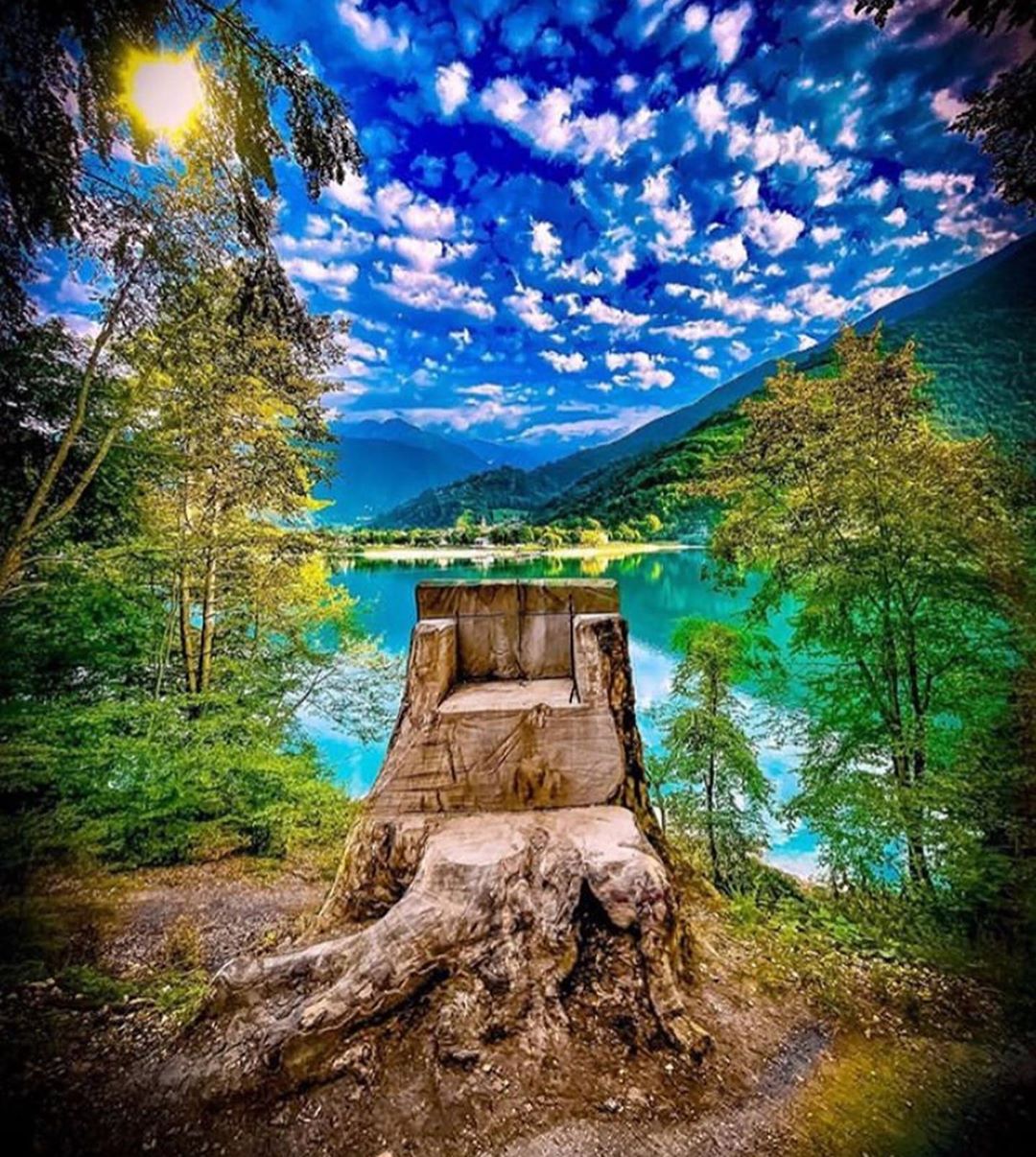 Perlier USA - Virtually vacationing in magical #trentino this #wanderlustwednesday 

.
.

#perlierusa #italianbeauty 
.
📸 #1 @tobiazanolli 
📸#2 @iwa_girl 
📸#3 @ely_111 
📸 #4 @cangia 
📸#5 @pacifico.mir...