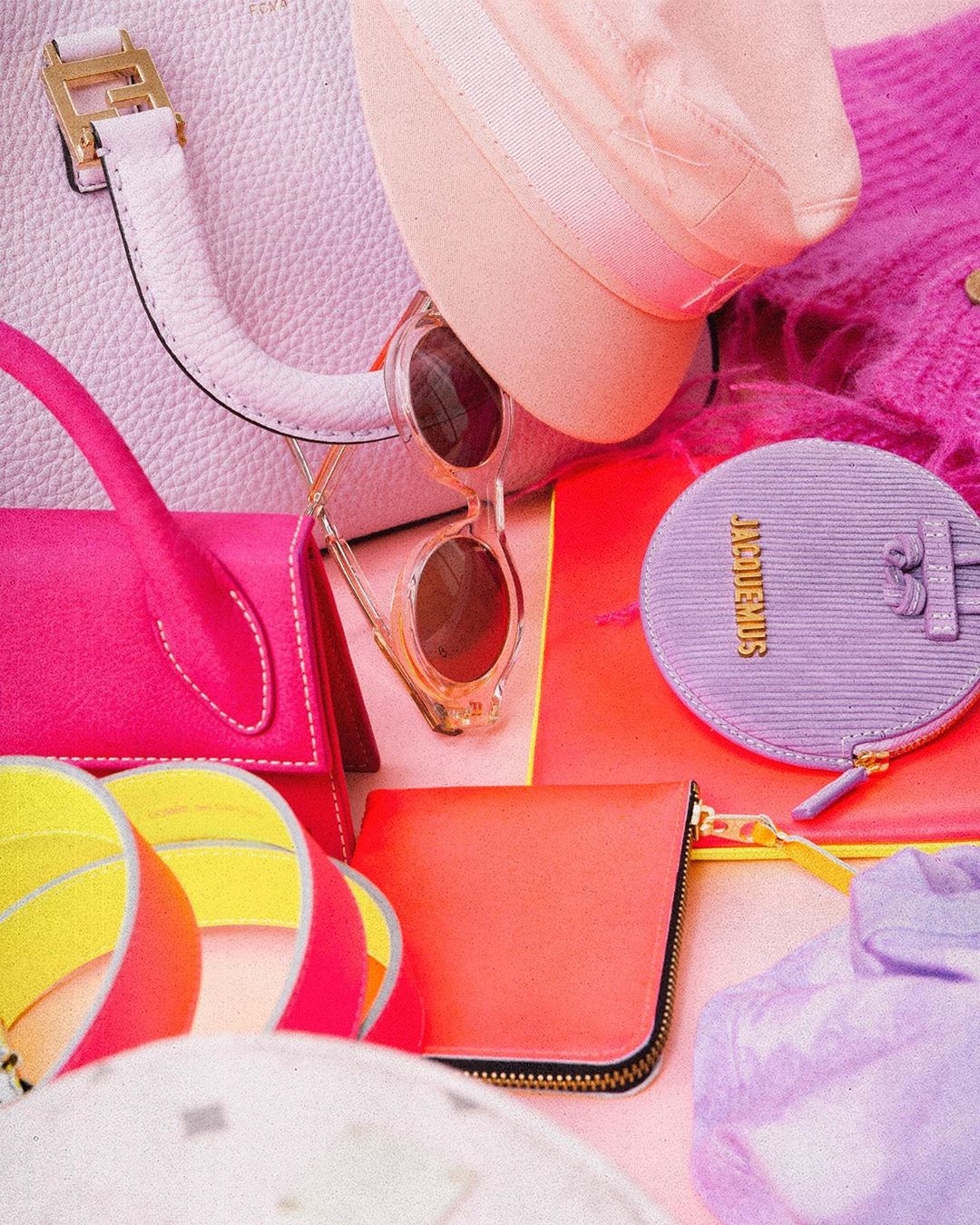 A N T O N I O L I . E U - Pink obsession @jacquemus @ruslanbaginskiy_hats @fendi